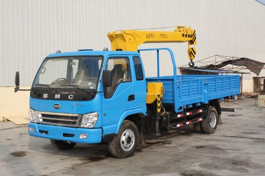 點擊查看詳細信息<br>標題：東風(fēng)隨車吊 閱讀次數(shù)：3411