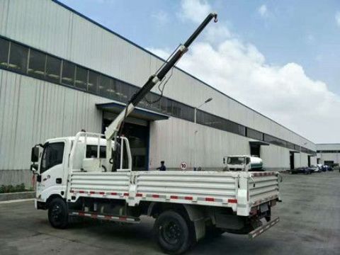 點(diǎn)擊查看詳細(xì)信息<br>標(biāo)題：車載小吊機(jī) 閱讀次數(shù)：2497