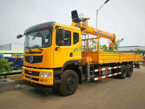 點擊查看詳細信息<br>標題：12噸前二后八隨車吊 閱讀次數(shù)：2194