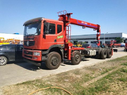 點擊查看詳細信息<br>標題：12噸前四后八隨車吊 閱讀次數(shù)：2132