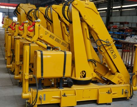 點擊查看詳細信息<br>標題：SQ3S3  3.2噸折臂吊 閱讀次數(shù)：2964